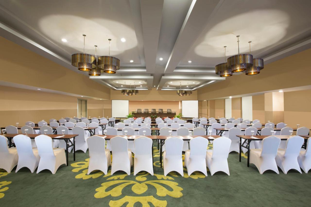 Khas Pekanbaru Hotel Екстер'єр фото
